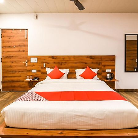 Hotel Capital O 19133 Oak Tree Nowe Delhi Zewnętrze zdjęcie