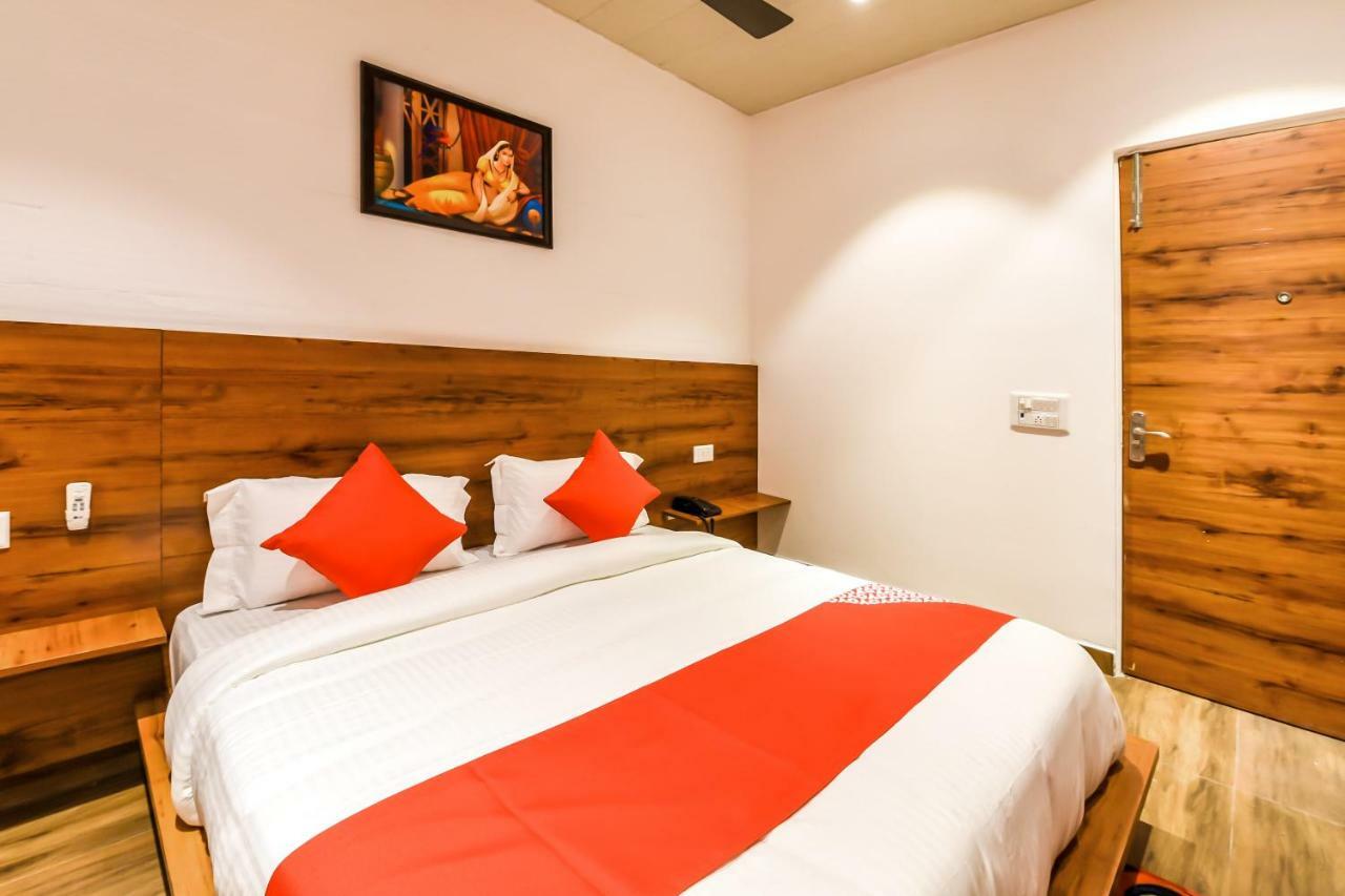 Hotel Capital O 19133 Oak Tree Nowe Delhi Zewnętrze zdjęcie